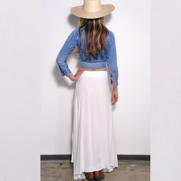 TYSA Wrap Skirt in Off White Size 2/3 - Picture 5 of 17